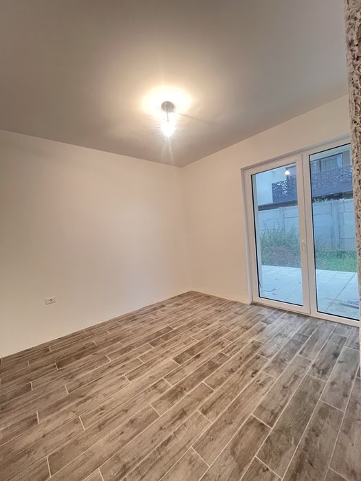 Apartament cu 3 camere de vanzare