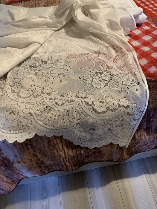 Perdele pascani albe , material romanesc