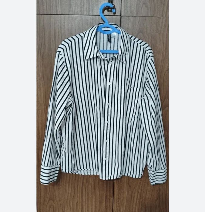 Вещи женские  м-л  по 1500 тг каждая блузки есть футболки брюки куртк