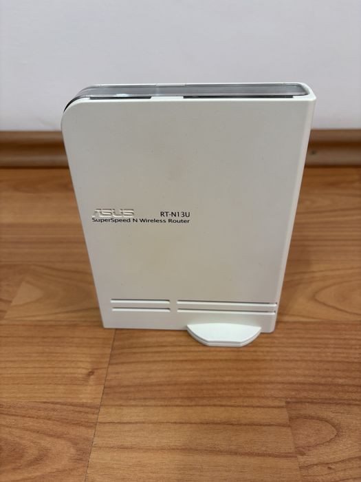 Vand Router Asus model RTN13U
