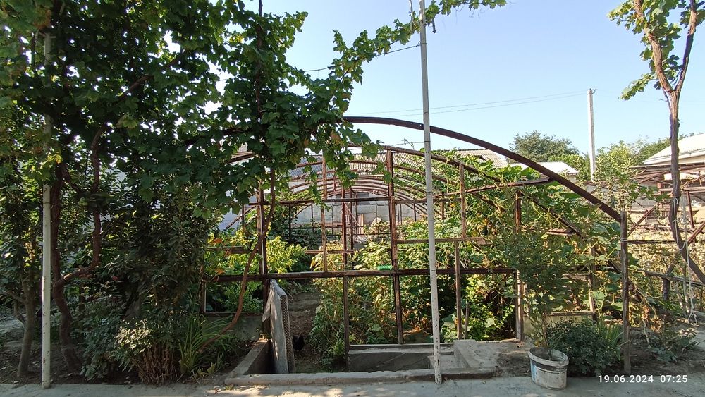 Теплица сотилади