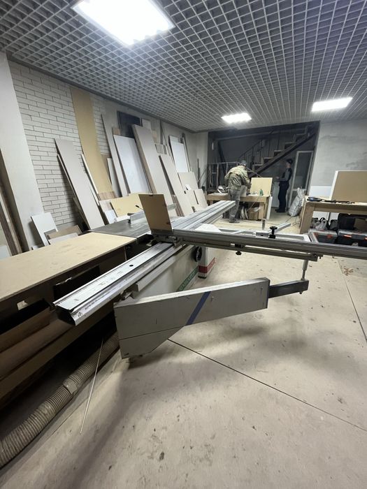 Продам форматно -раскроечный станок