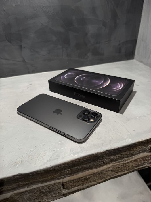 Перфектен Iphone 12 Pro Max 256 GB Graphite