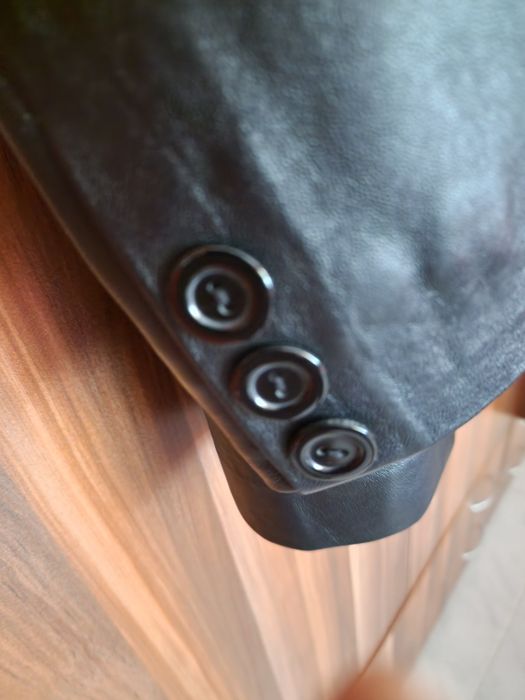 Мъжко кожено сако.