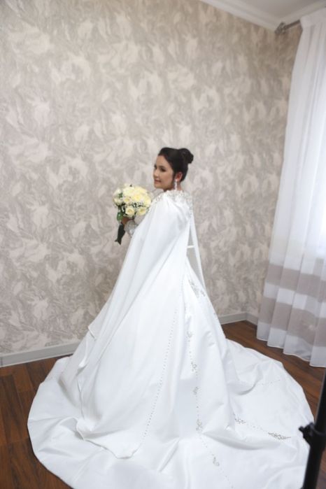 Срочно продается свадебное платье