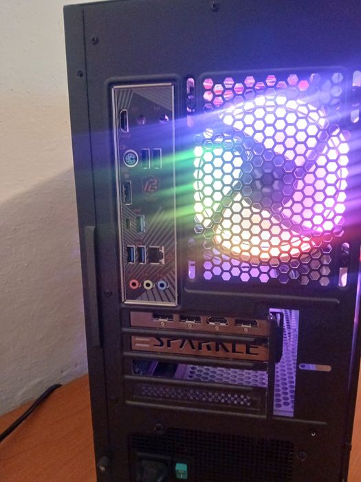 PC I5 12400F ; Intel Ark A750 8GB ; 16GB RAM DDR4