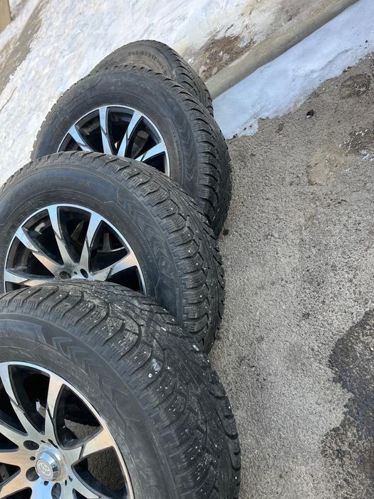 Продам диски с резиной на 17