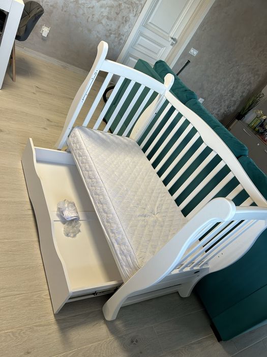 Patut copii - lemn masiv / saltea cocos / sertar / laterala