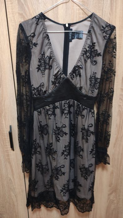 Нова рокля дантела