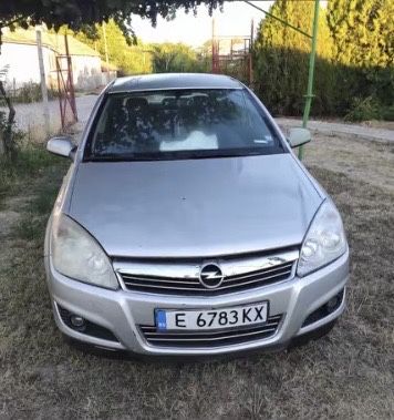 Продавам Опел Астра 1.7 CDTI