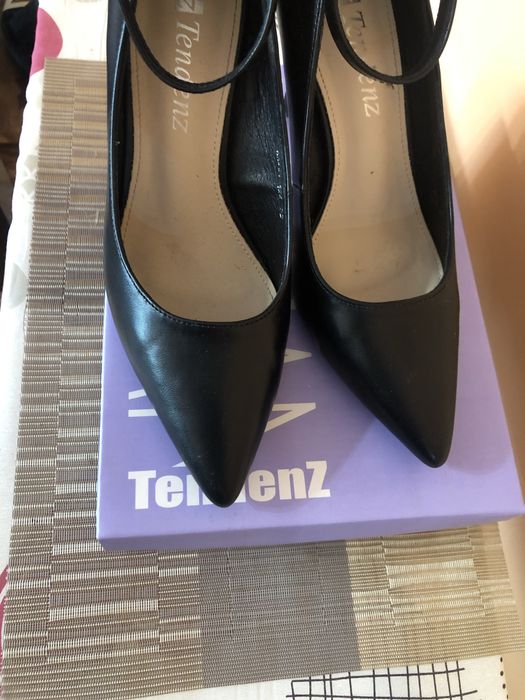 Черни токчета Тенденз