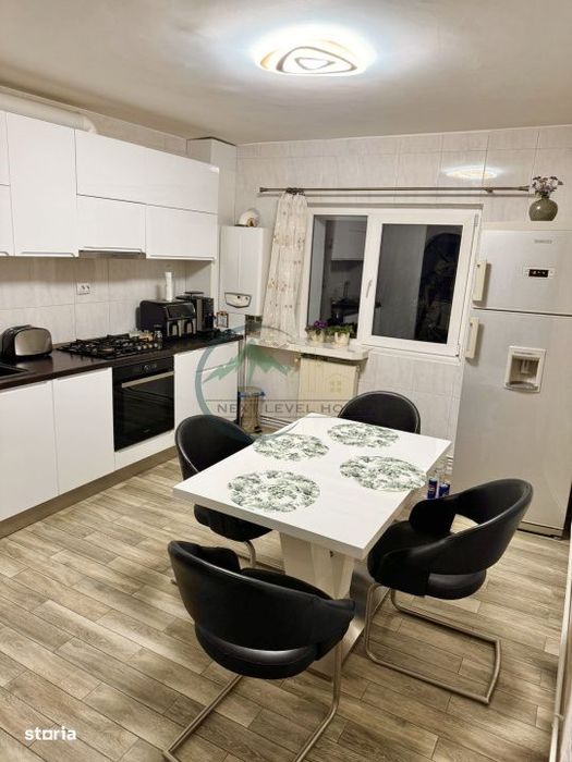 Apartament 3 camere, Judetean - intrare Racadau