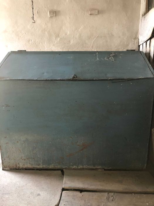 Продаю металлический ящик