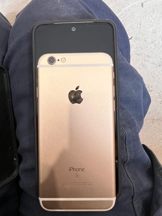 Айфон 6с            .