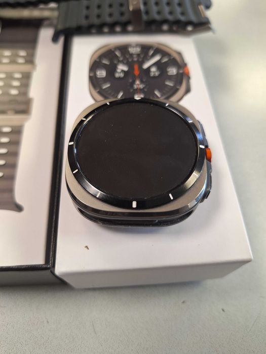 Смарт часовник Samsung Watch ultra
