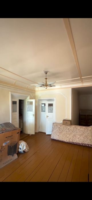 Уй сотилади Уч кахрамон пустидан 2км утганда