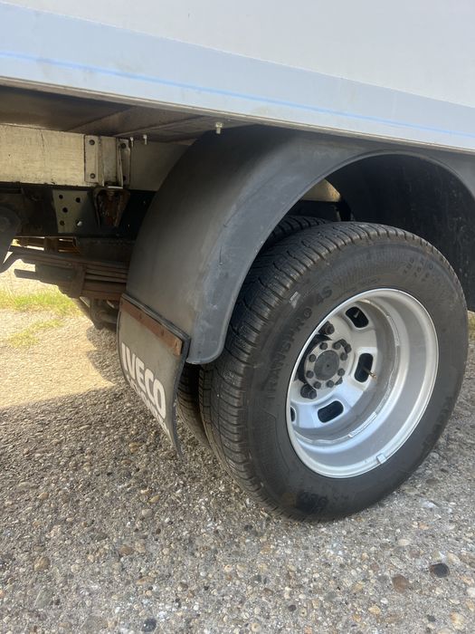 Iveco daily 3.0 cub cu lift 1000kg