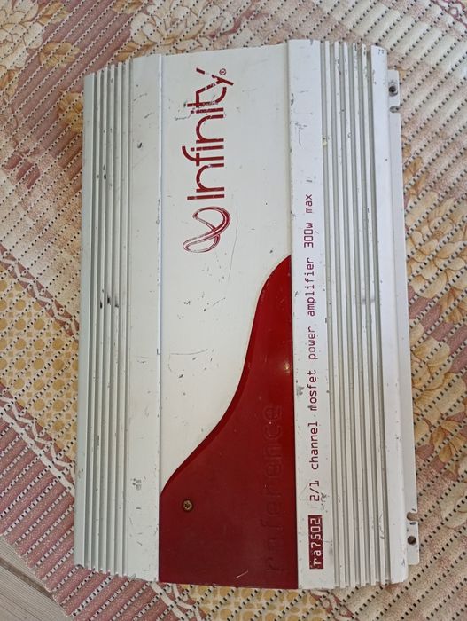 Amplificator auto  infinity