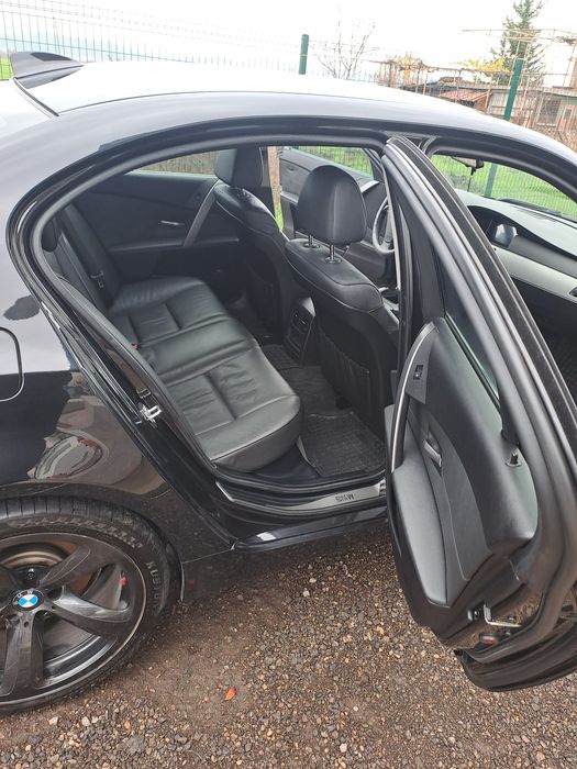 BMW E60  3000D 2006г.