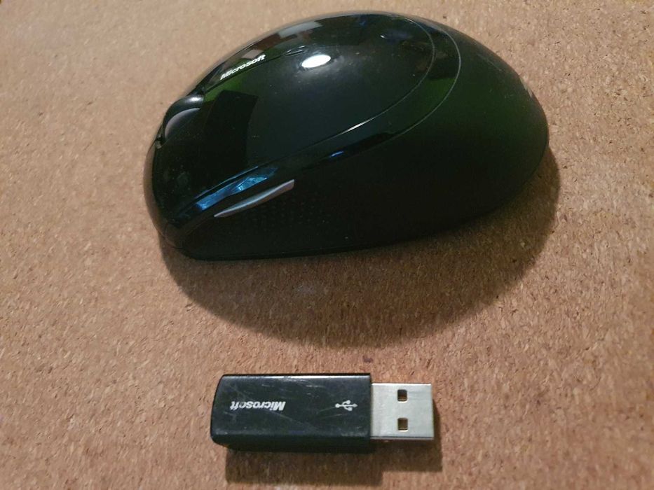 Microsoft Wireless Mouse 5000 безжична мишка, BlueTrack, топ състояние