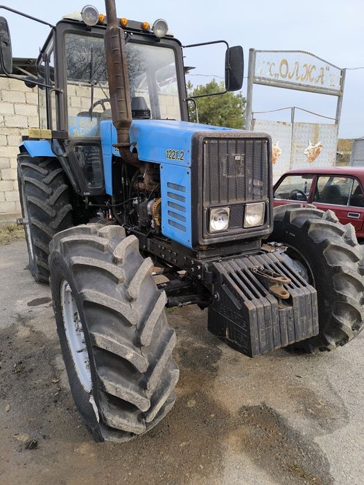 Трактор белорус 1221