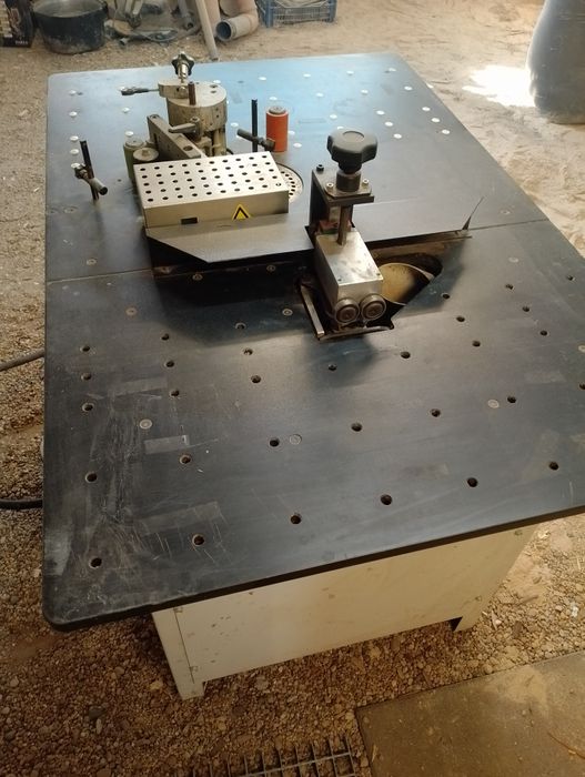 Mașina de aplicat cant ABSpe drept și rotund