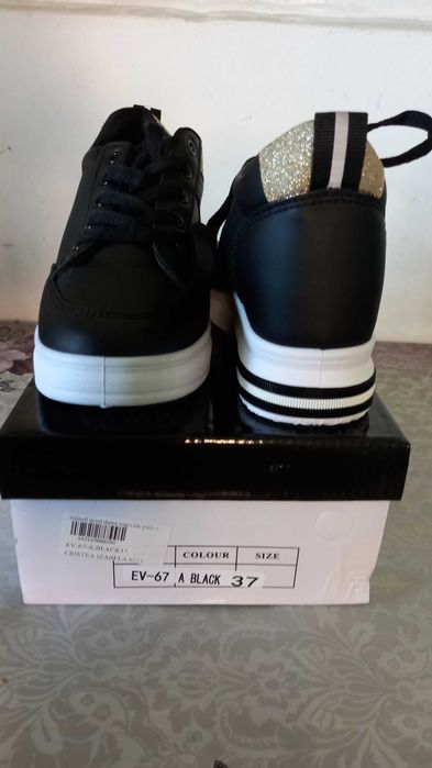 Pantofi sport dama, marime 37
