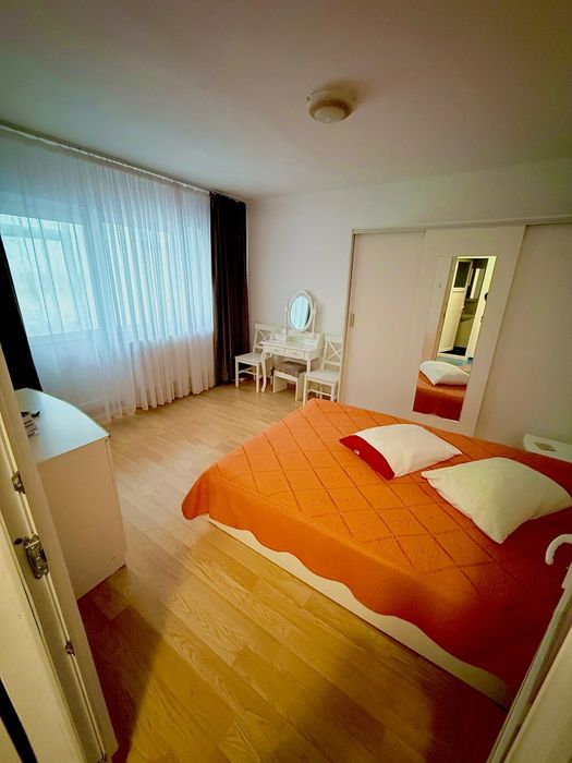 Inchiriez garsoniera tudor vladimirescu