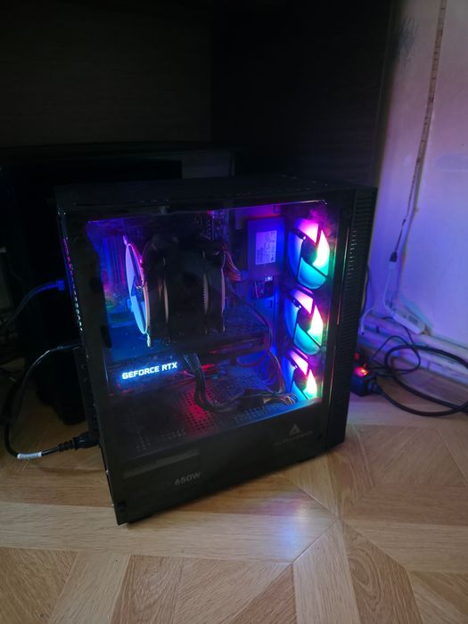 PC Gaming RTX 3070 8GB | i7-8700K | 32GB RAM | SSD 500GB | Gata de joc