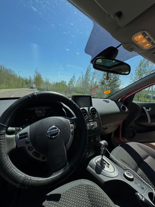 Maşina Nissan Qashqai