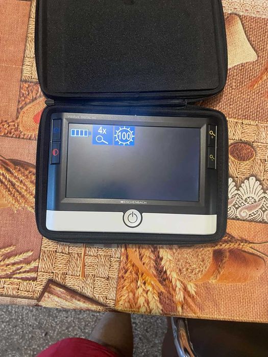 Дигитален четец Eschenbach