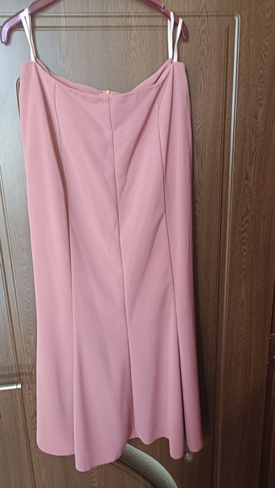 Costum cu Fustă,roz închis, mărimea 44