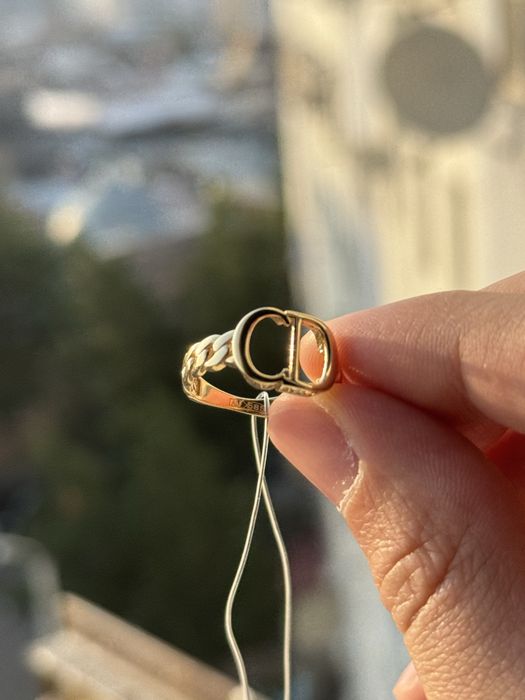 золотая колечка SOFIZAR