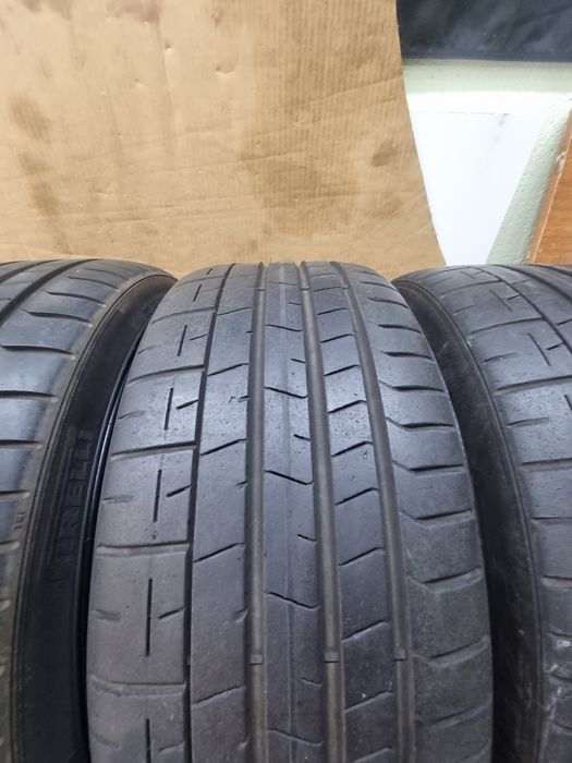 Гуми 235/ 35/19 pirelli p zero