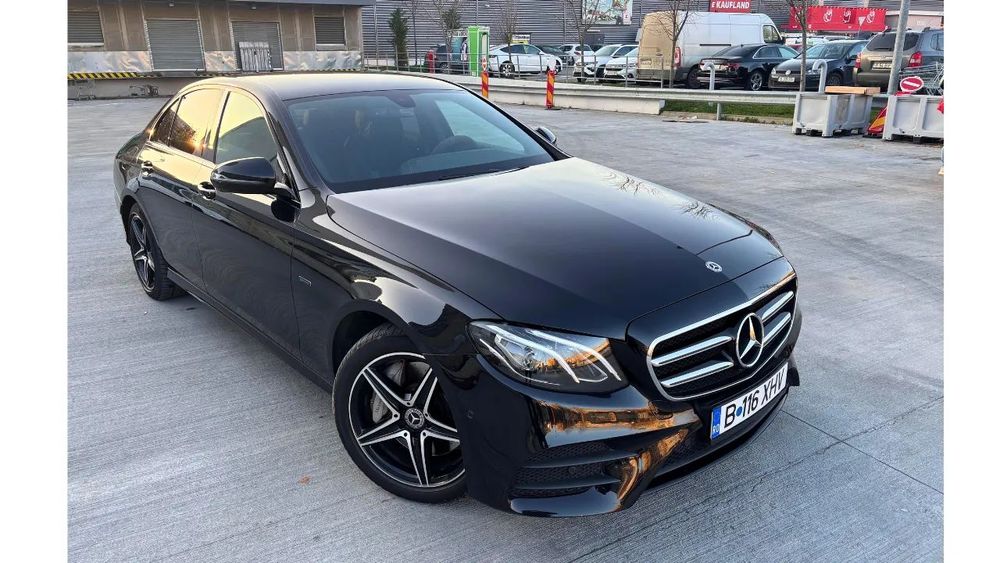 Mercedes-Benz E Mercedes-Benz E 300 AMG Plugin Hybrid - 320HP