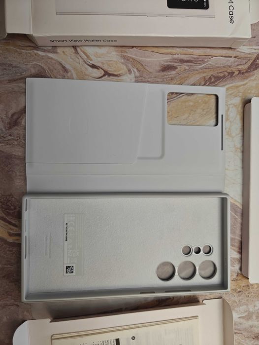 Samsung s24  smart view бял