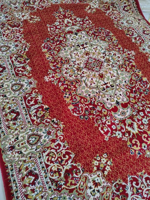 Covor nou, nefolosit 2m x  3m