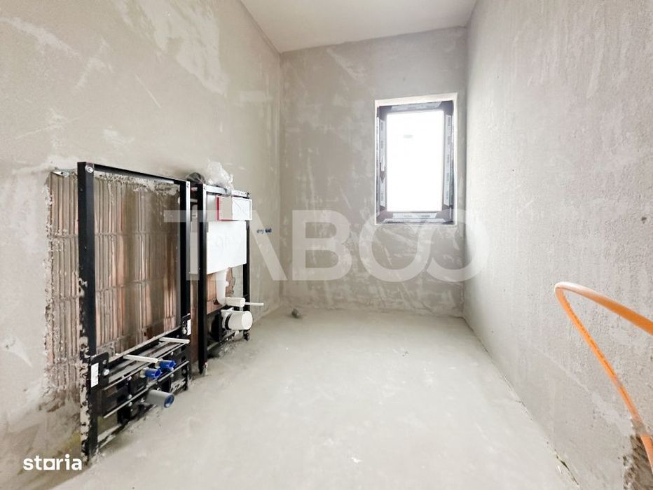 Casa de vanzare cu 4 camere in Floresti zona Muzeul Apei tip duplex