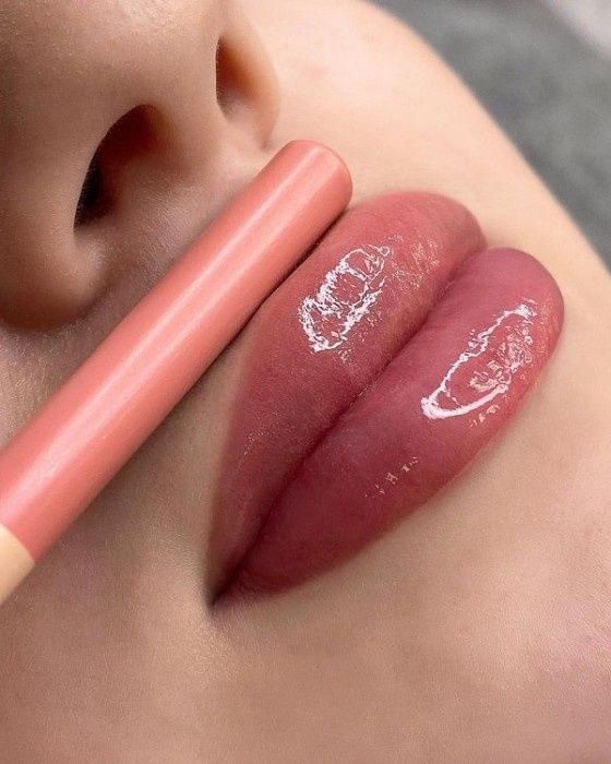 Растушевка бровей перманентный макияж бровей губ татуаж