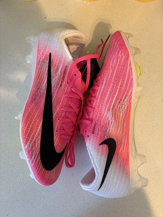ghete de fotbal superfly si mercurial