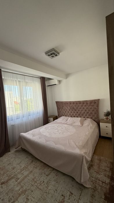 Apartament 3 camere/2 băi decomandat mobilat/utilat, zona Odaile