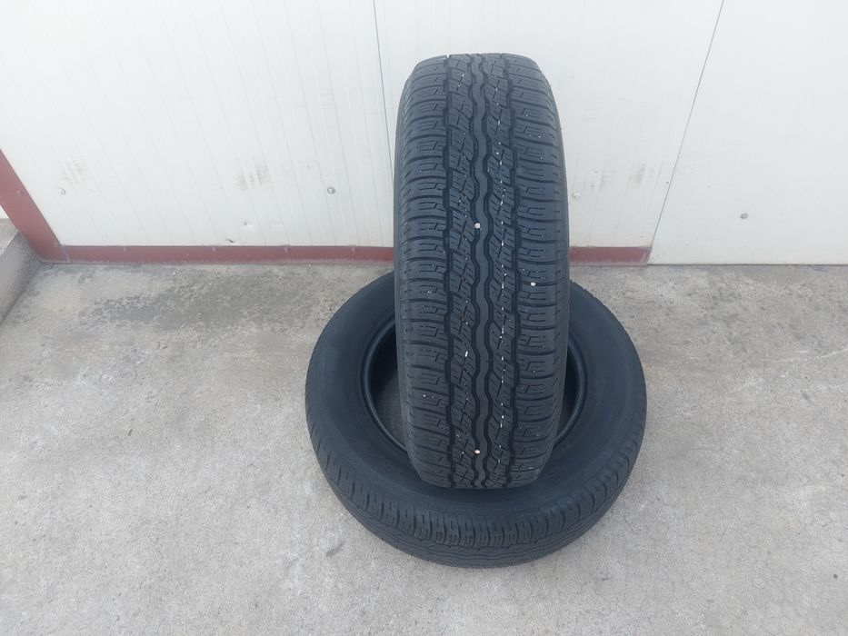 100 lei bucata! Doua anvelope de vara 225 65 17 Bridgestone
