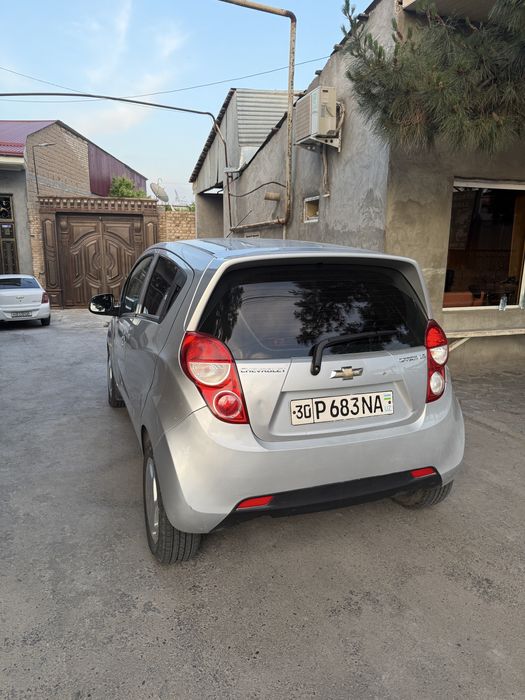 Vikubga berladi Bosh tolov 1.000 dolor