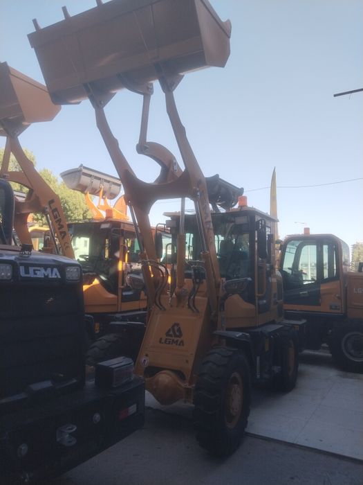 Фронтальный погрузчик LGMA 916