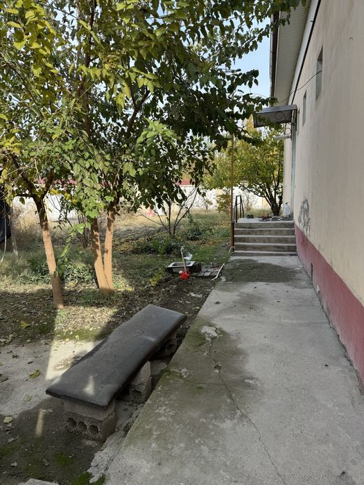 Uchastka sotiladi 6 sotix tarsavoy