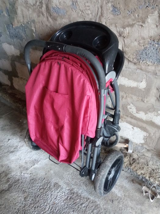 Детская коляска удобная !
