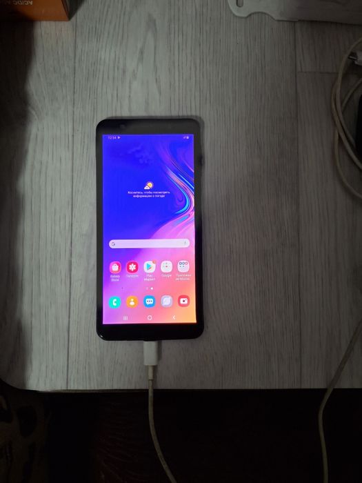 Телефон Самсунг А7 64гб