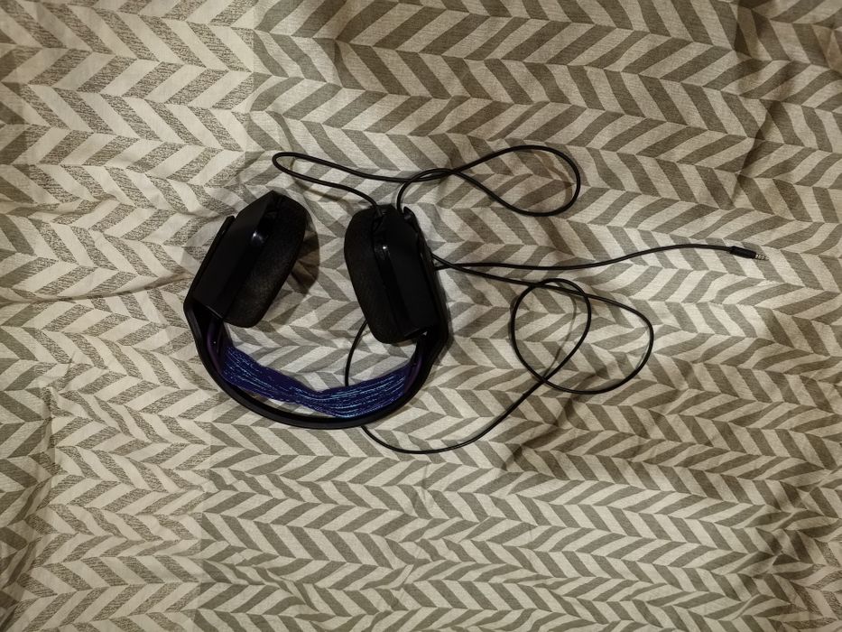 Слушалки logitech g335 с кабел