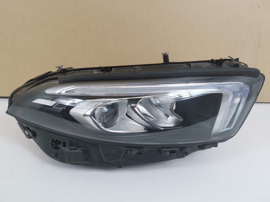 Фар Дясна Пълен Лед Мерцедес-Бенц А-Клас / Mercedes-Benz A-Class W177/