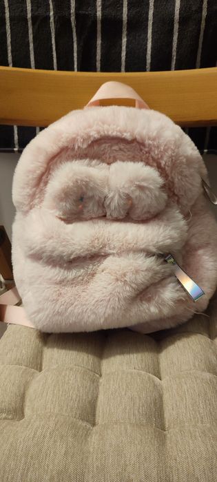 Rucsac mini pufos roz pastel - Super drăguț!